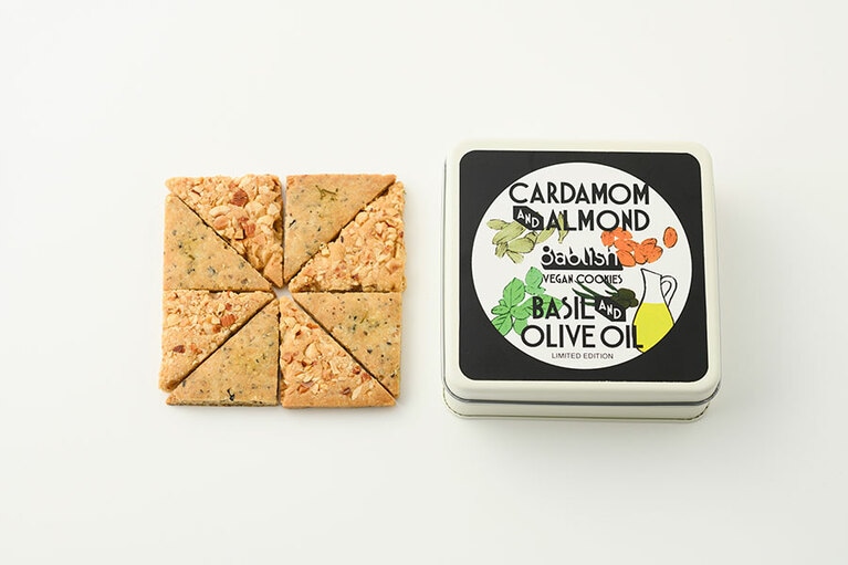 ヴィーガンクッキーズ リミテッドエディション 2,700円(16枚入り)。