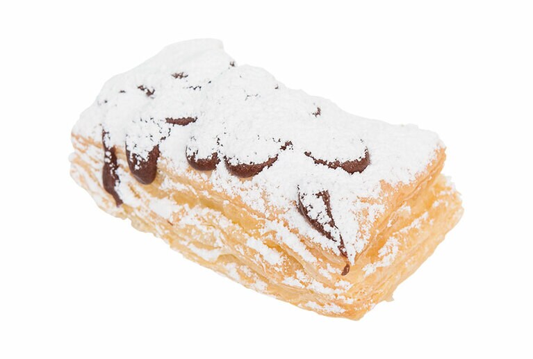 サクサクのパイの中にカスタードクリームがたっぷりつまったスノーパフィー 2.4ドルは、いくつでも食べられそう。