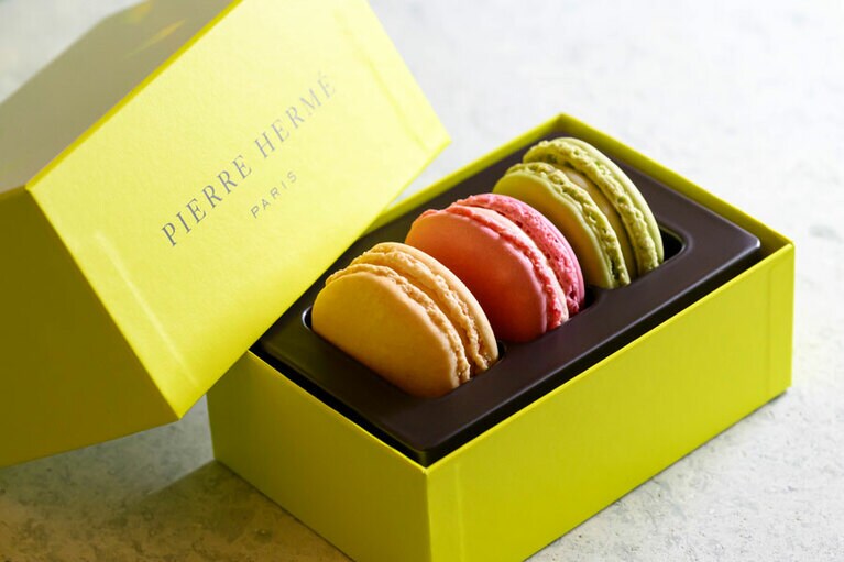 「ピエール･エルメ･パリ」の“マカロン3個詰め合わせ（化粧箱入り）”1,705円。