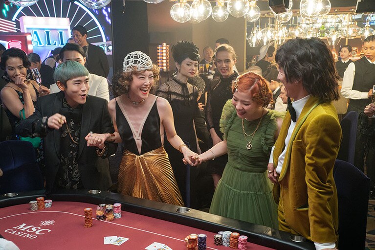 ユーモアたっぷりに描かれる乗客たち。