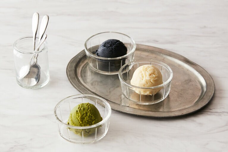 〈120mL×6個〉2,916円。