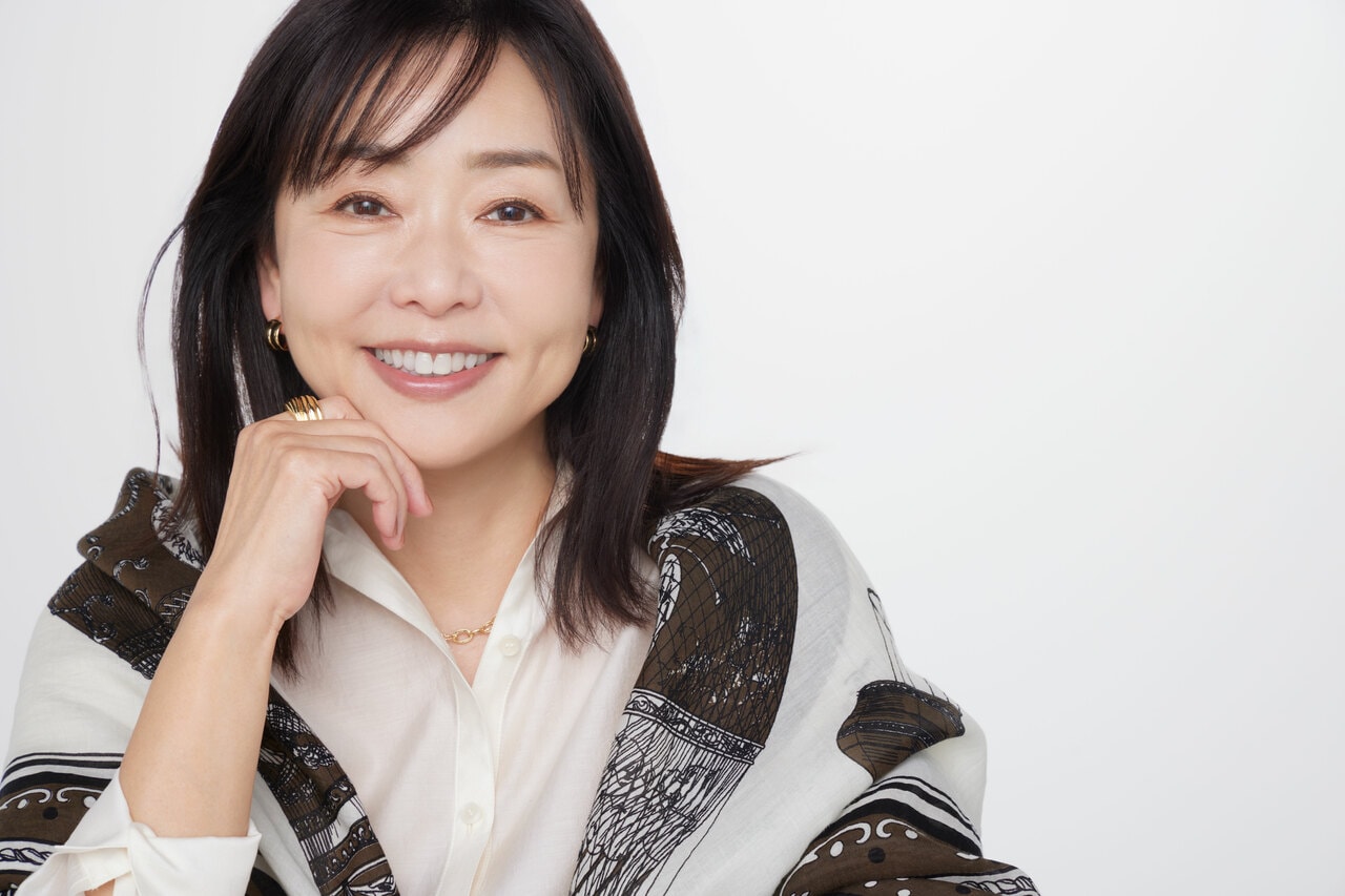 “奇跡の69歳”と称される美容ジャーナリスト・天野佳代子さん。撮影／彦坂栄治（まきうらオフィス）（『60歳の「キレイの壁」をのりこえる』（天野佳代子／主婦の友社）より）