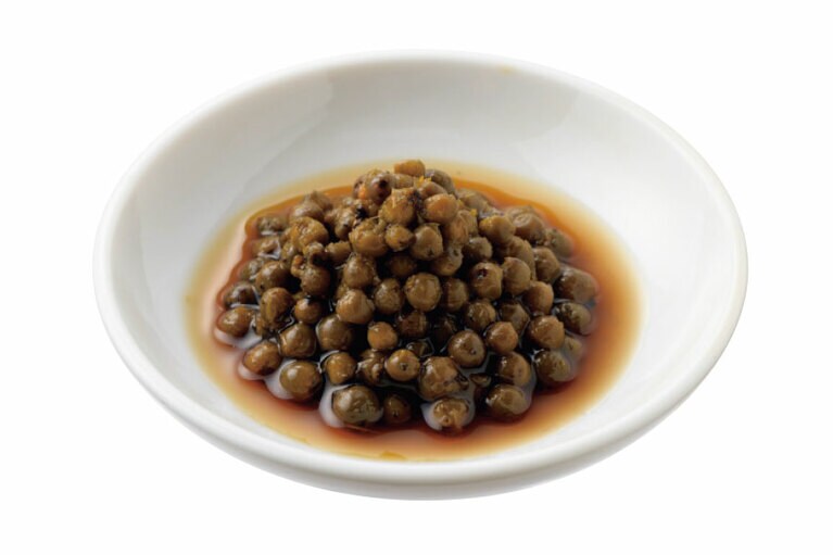 生胡椒のしょうゆ漬 30g 1,620円(税込)／KURATA PEPPER