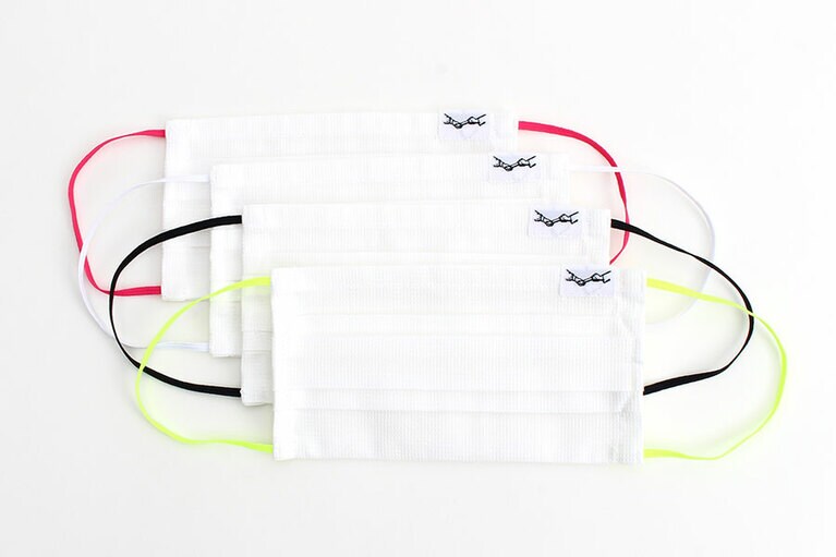 ［PASS THE BATON］PASS THE BATON Original face mask 各1,000円(4種セット 3,500円)。