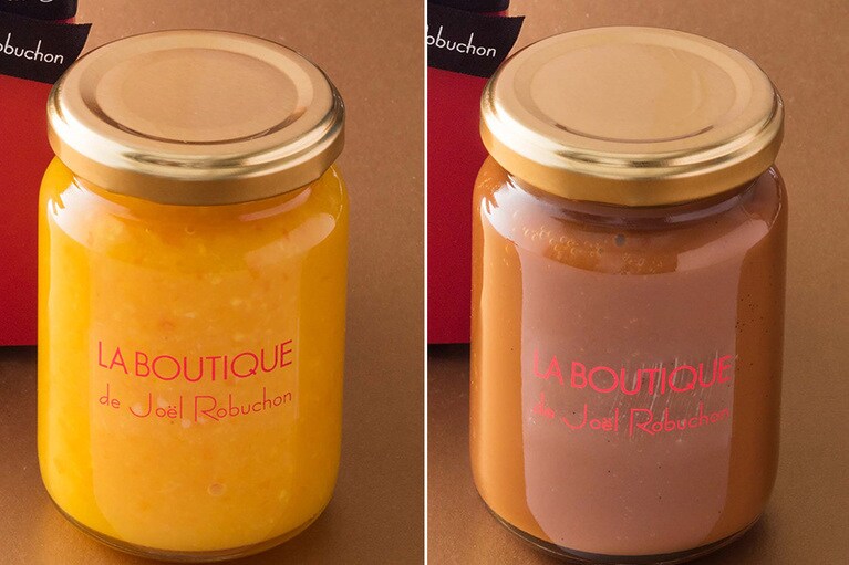 左：コンフィチュール オランジュ 80g入り 594円。右：コンフィチュール レ キャラメル  80g入り 702円。