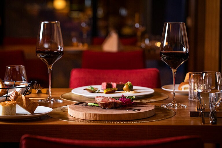 山本秀正シェフ監修のイタリアン「ULTIMO」で美味を堪能。