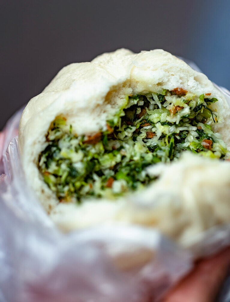 「雪裡紅素包」25元。