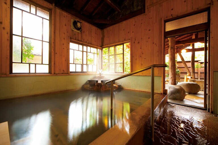 【旅籠 かやうさぎ】