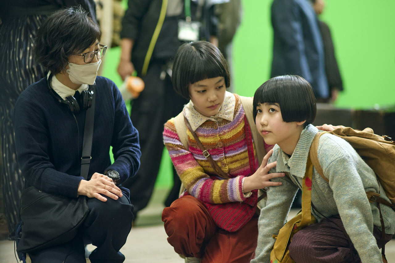 映画『わたしの知らない子どもたち』メイキングより。©2026 K2 Pictures・AOI Pro.