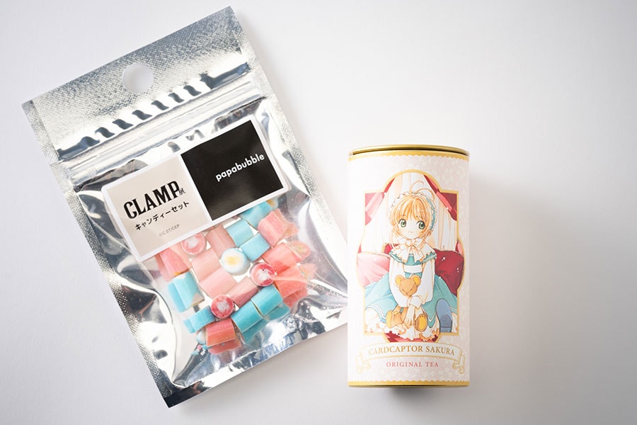 「CLAMP展」グッズ。