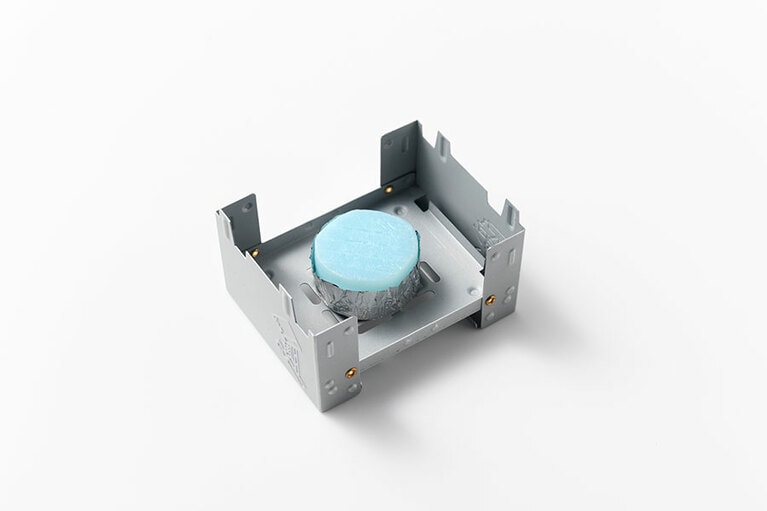 固形燃料を置いたところ。※固形燃料は別売りです。