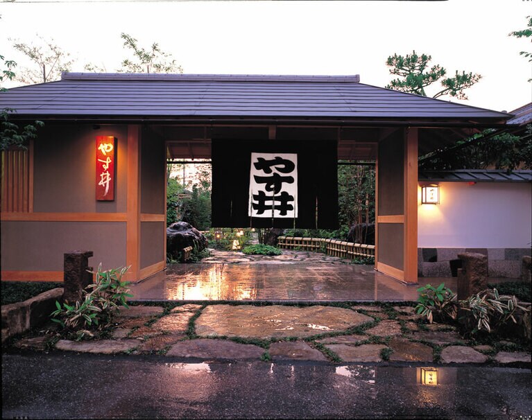 風格ある宿の玄関。