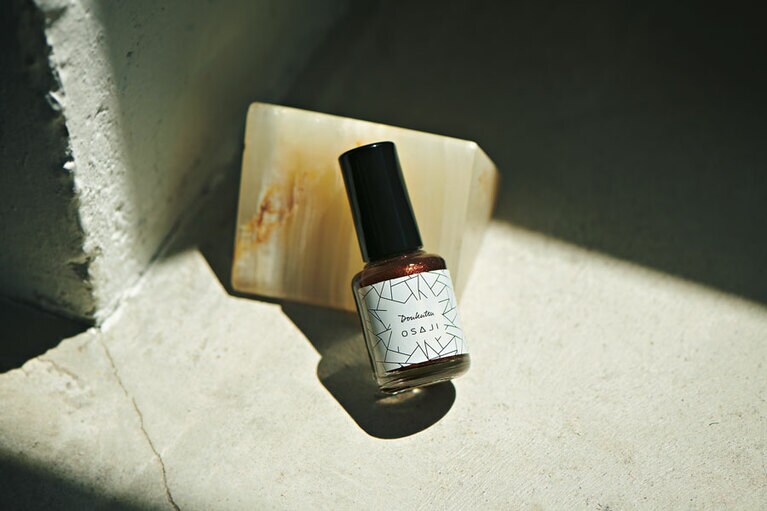 OSAJI アップリフト ネイルカラー 15　1,700円／日東電化工業