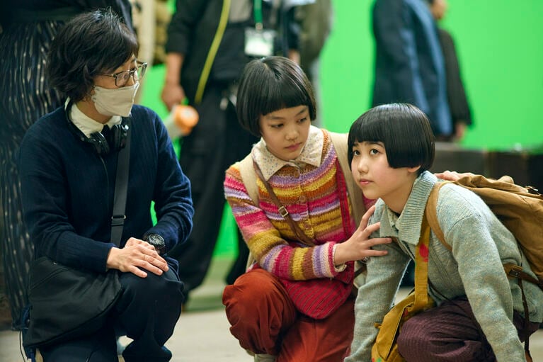 映画『わたしの知らない子どもたち』メイキングより。©2026 K2 Pictures・AOI Pro.