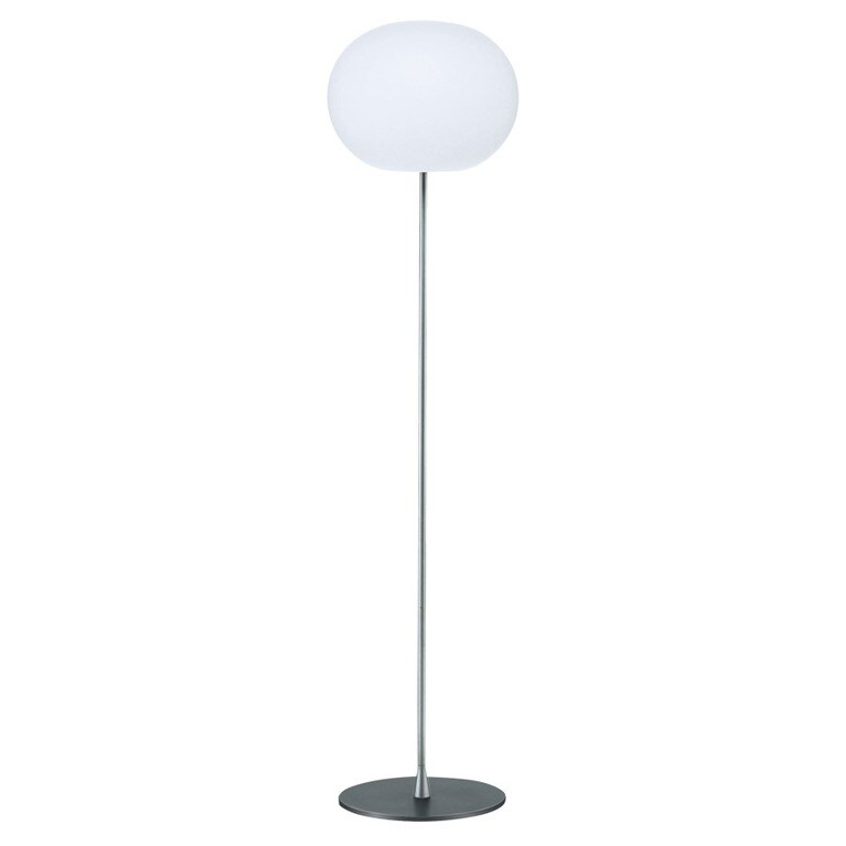 FLOS 「GLO-BALL F1」φ330×H1350mm 110,000円／日本フロス