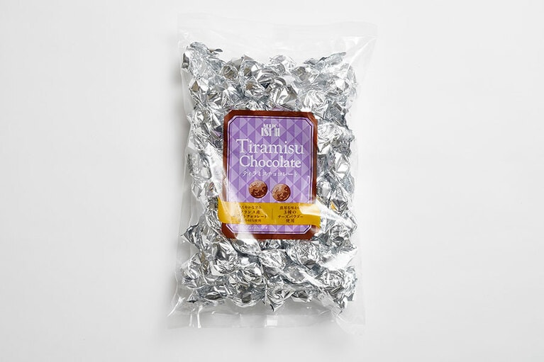 成城石井 ティラミスチョコレート 200g 1,286円。