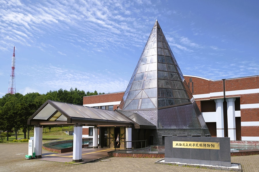 北海道立北方民族博物館●網走駅から市内観光施設めぐりバスで約14分。電話番号：0152-45-3888