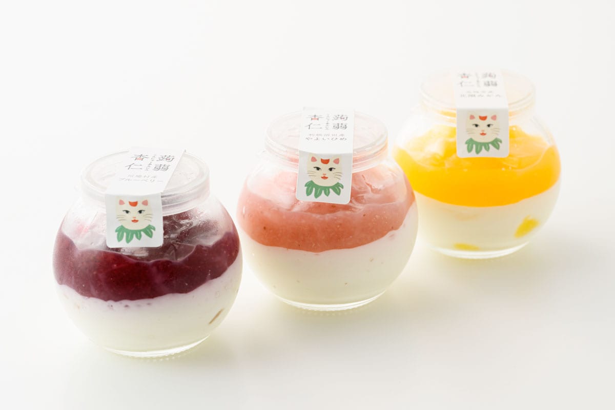 蒟蒻杏仁 各550円／こんにゃく工房 迦しょう