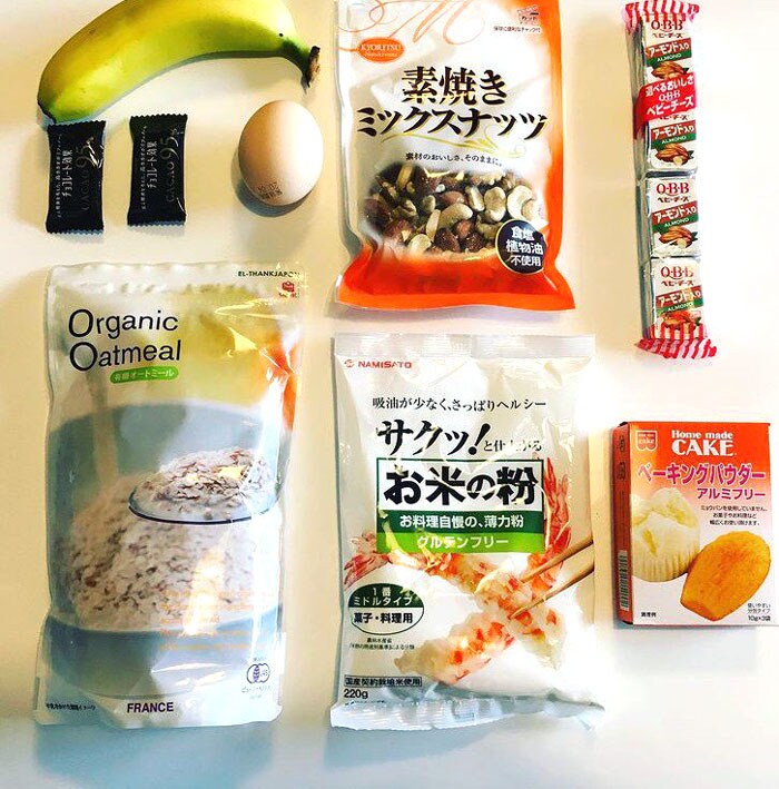 チョコも溶けると、なぜか甘く感じられます。膨らませたい場合はベーキングパウダーを少々足してもOK。