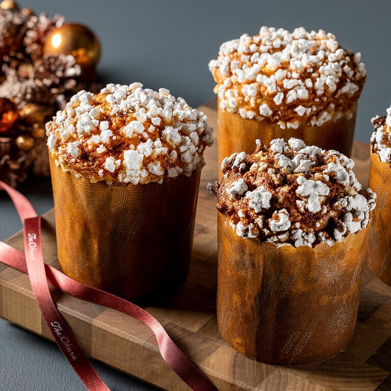 オークラ東京「パネトーネ」（直径10cm、高さ14cm／1,500円）。