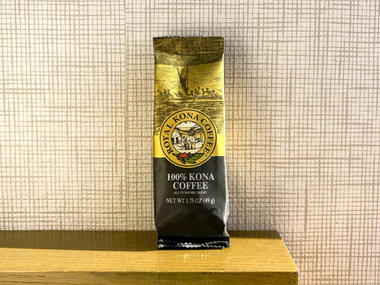 ロイヤルコナコーヒーの100％コナコーヒー。3袋セットで1袋140g。