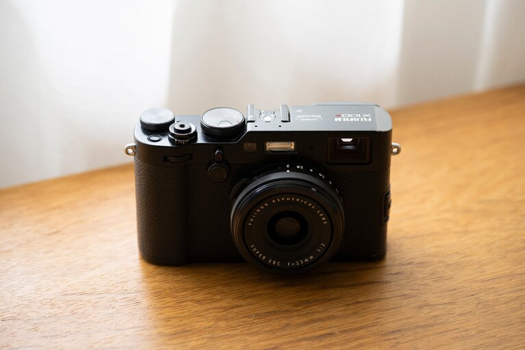 X100F／FUJIFILM