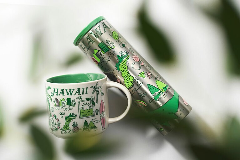 タンブラー 23.5ドル、マグカップ 12.95ドル。