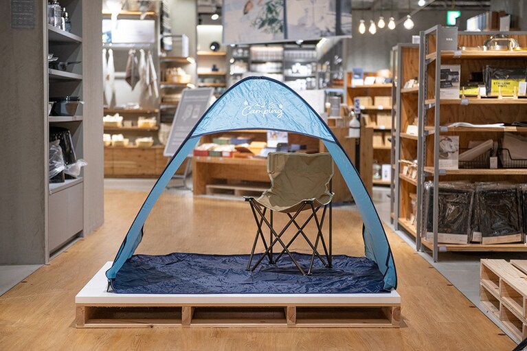 ※中の椅子は別売り。