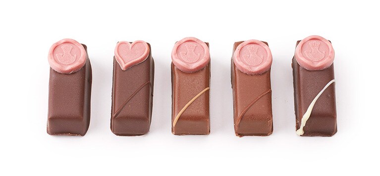 ショコラの幅広い味わいを楽しめる5種アート。