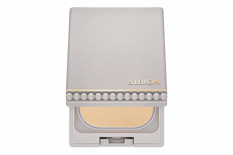 アルビオン スタジオ ビューティアス ファンデーション SPF15 PA+++ 6色 セット価格 各5,500円／アルビオン