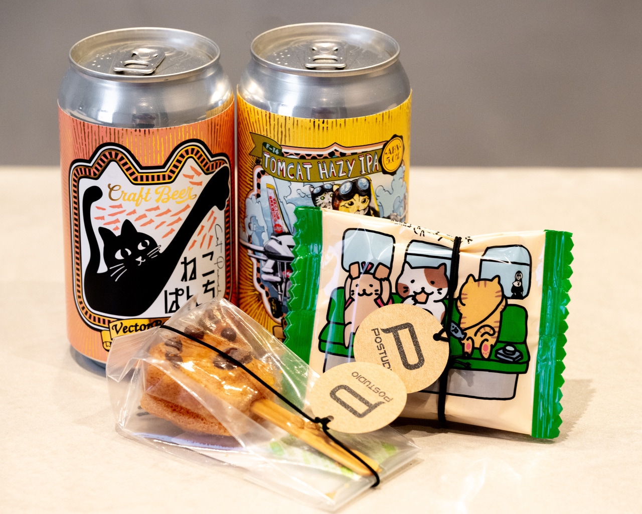 担当者がセレクトした、猫モチーフのおいしいラインナップ。