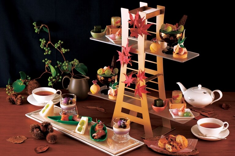 「ランドマークアフタヌーンティー“和と洋の饗宴”」2名分のイメージ。1名 6,800円（税・サ込）。1日20食限定、3日前18:30までに要予約。