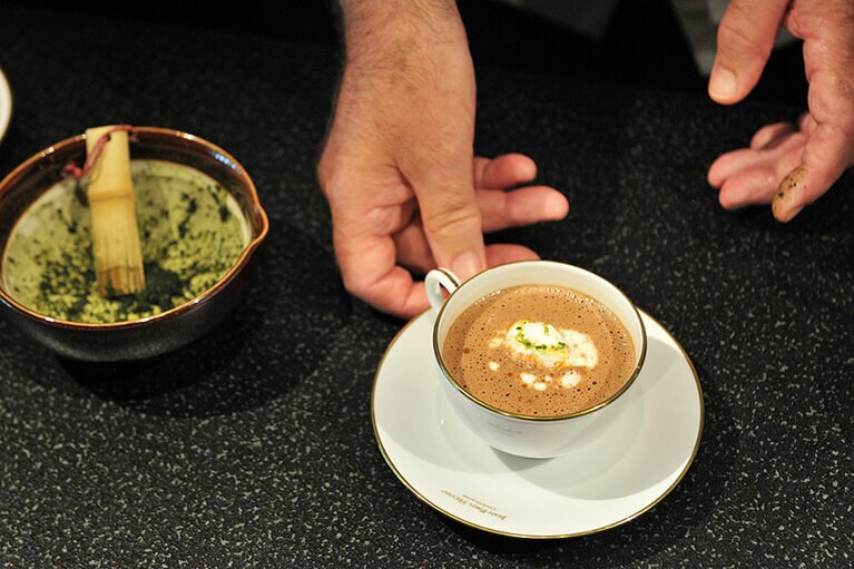 「混ぜずにどうぞ」とエヴァンさん。