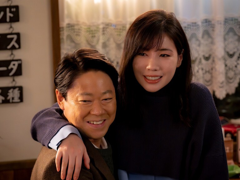 渚（仲 里依紗）とのテンポのいいやり取りも見どころ。ⒸTBS