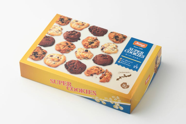 大きめなBOXに入った16枚入。