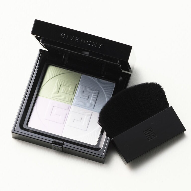 プリズム・リーブル・プレストパウダー No.1　7,480円／パルファム ジバンシイ