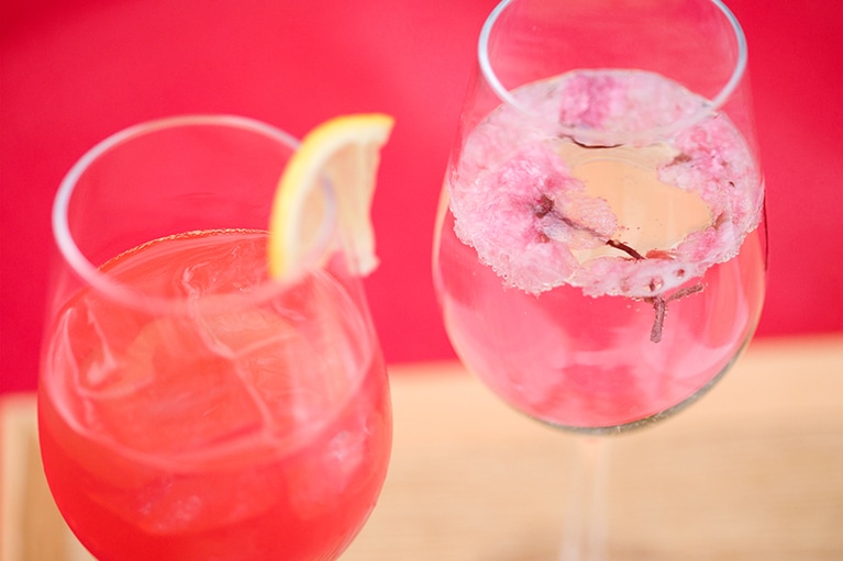 「オリジナル SAKURA カクテル」各1,000円。