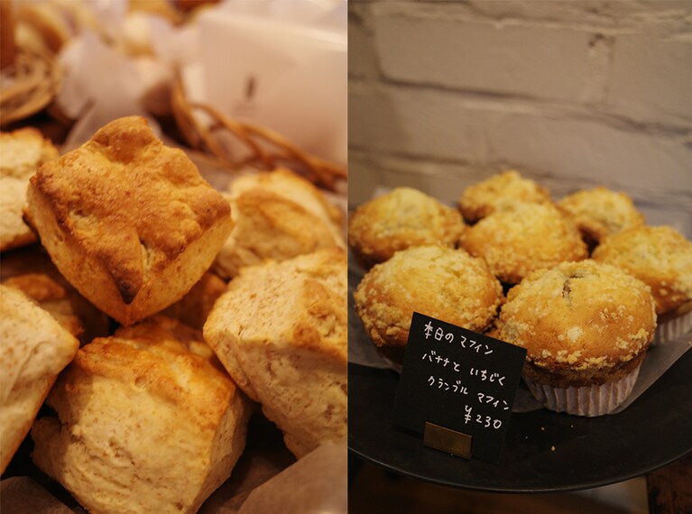 左「スコーン」200円、右「本日のマフィン」200円～。
