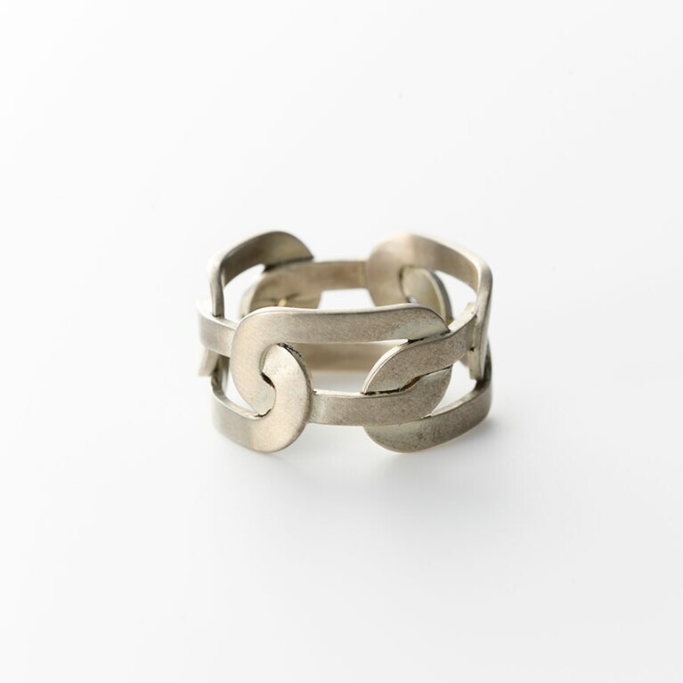 JOINT RING 49,500円／talkative
