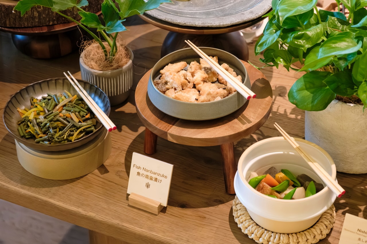 和惣菜のコーナー。