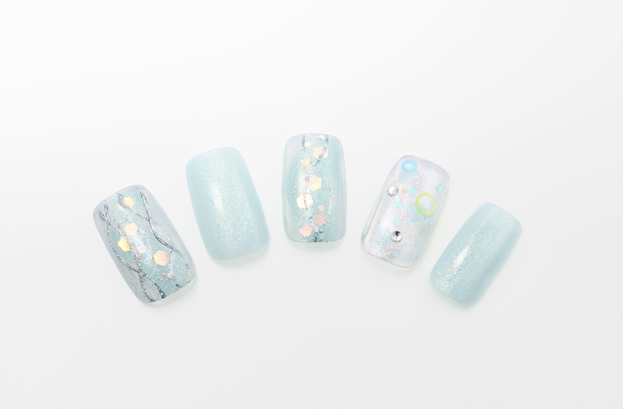 BL18　ラムネを使用したネイルアート。