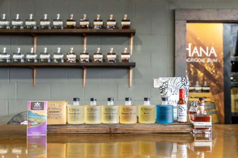 ハワイの素敵なプロダクツのひとつ、コハナラム。カクテルミックスになったものはワイキキ晩酌で大活躍してくれた。撮影／Akira Kumagai
