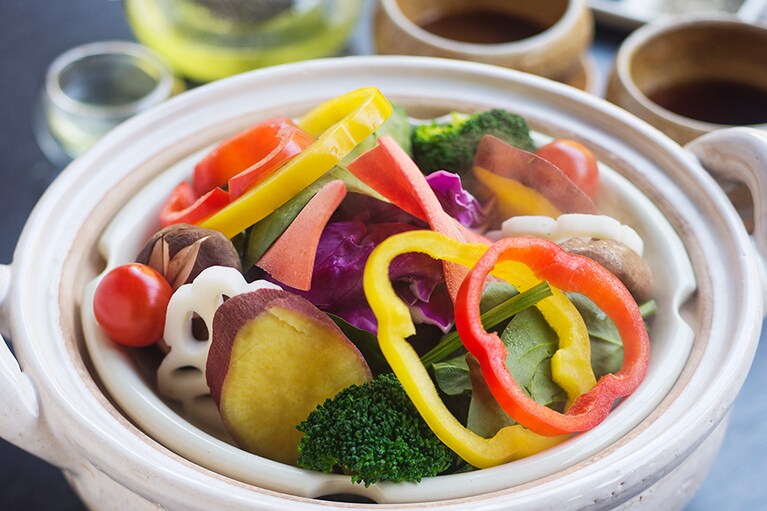 湯元 榊原舘［三重／榊原温泉］温泉野菜蒸。