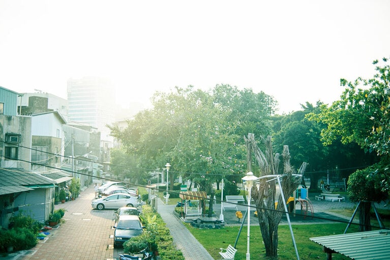 街歩きの途中にひと休みできる小さな公園が街のあちらこちらに。