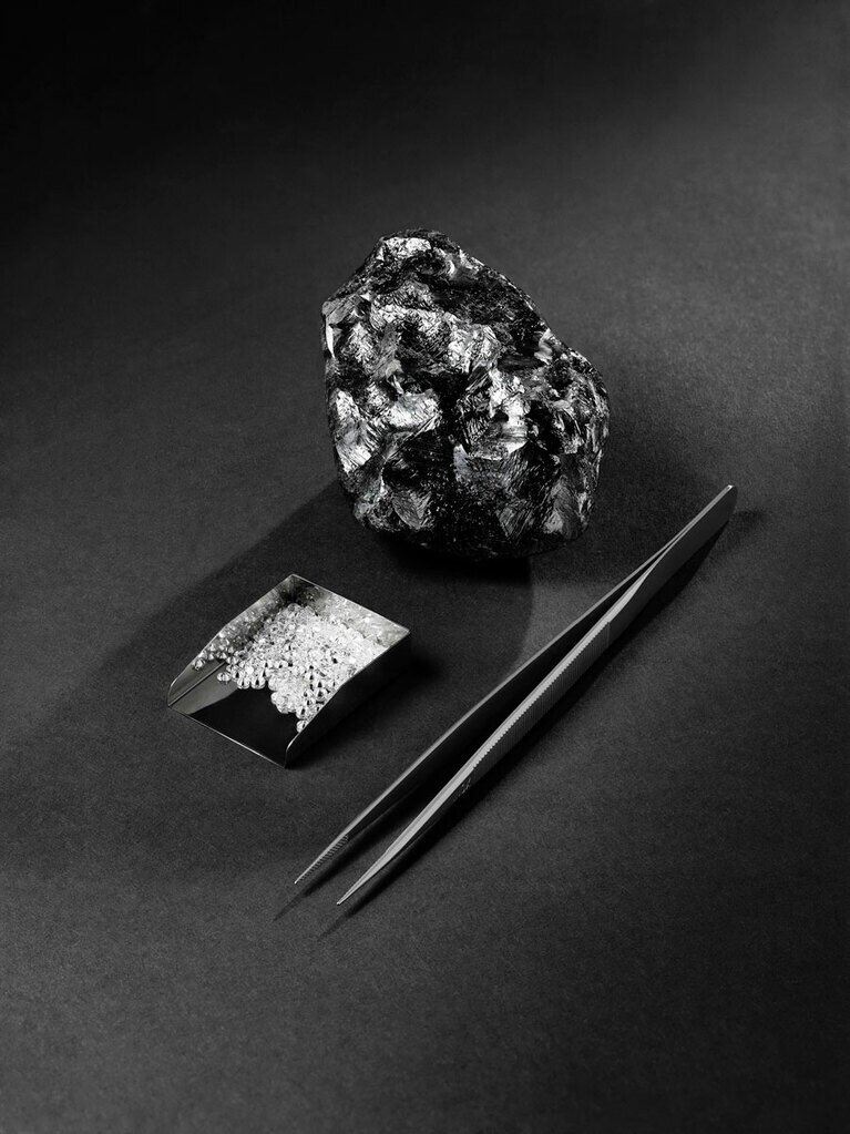 ダイヤモンドのカッティングは、芸術と科学、専門知識、そして直観の融合によって可能となる神秘的な技術。Photographer:Lorenzo del Francia