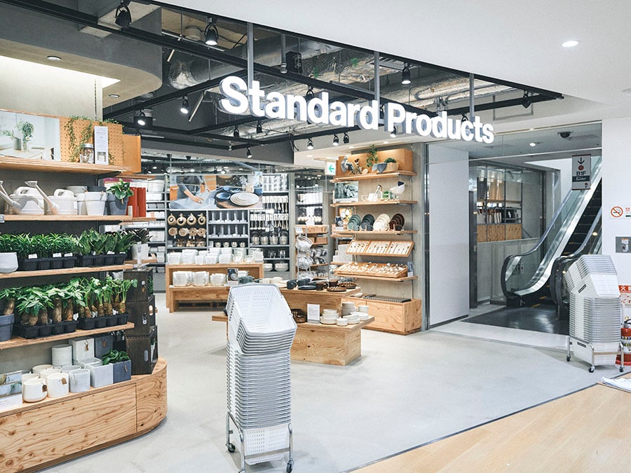 「Standard Products」店内。