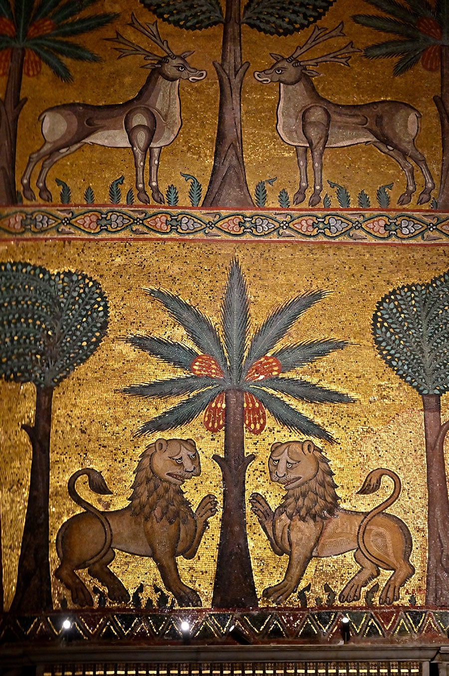 12世紀の奇跡と賞賛されるノルマン王宮。ルッジェーロ2世の居室の絢爛な装飾。