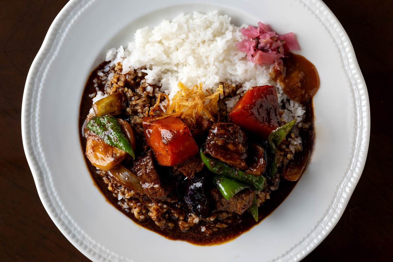 カシミールビーフカレー 1,518円。