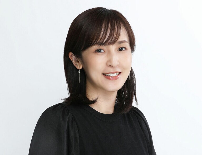 「KATE」PRの若井麻衣さん。途中登場する写真の手は、若井さんの手です。