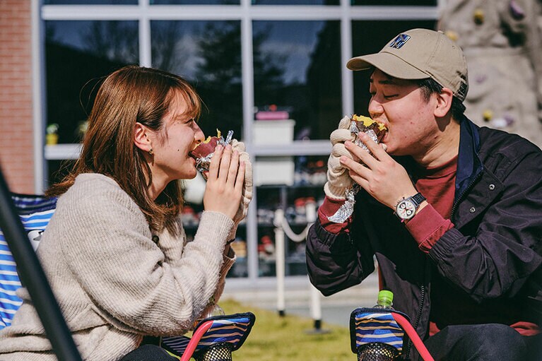 焼き芋ワークショップの参加費は1,000円。